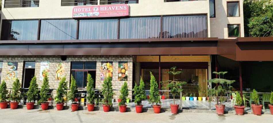 Hotel 7 Heavens Мусори Екстериор снимка