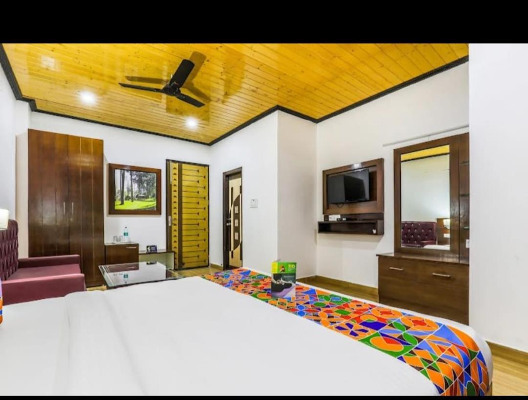 Hotel 7 Heavens Мусори Екстериор снимка