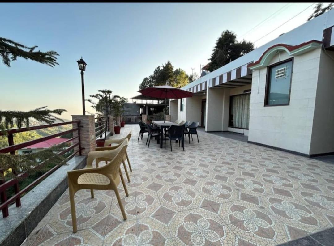 Hotel 7 Heavens Мусори Екстериор снимка
